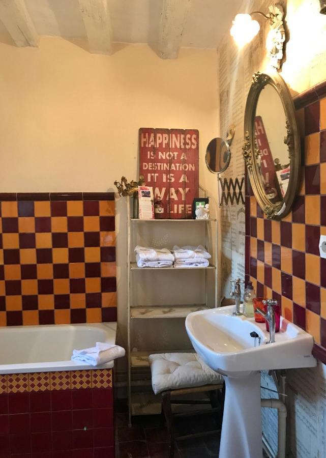 Maison Marthe B & B Saint-Sauveur-en-Puisaye Esterno foto