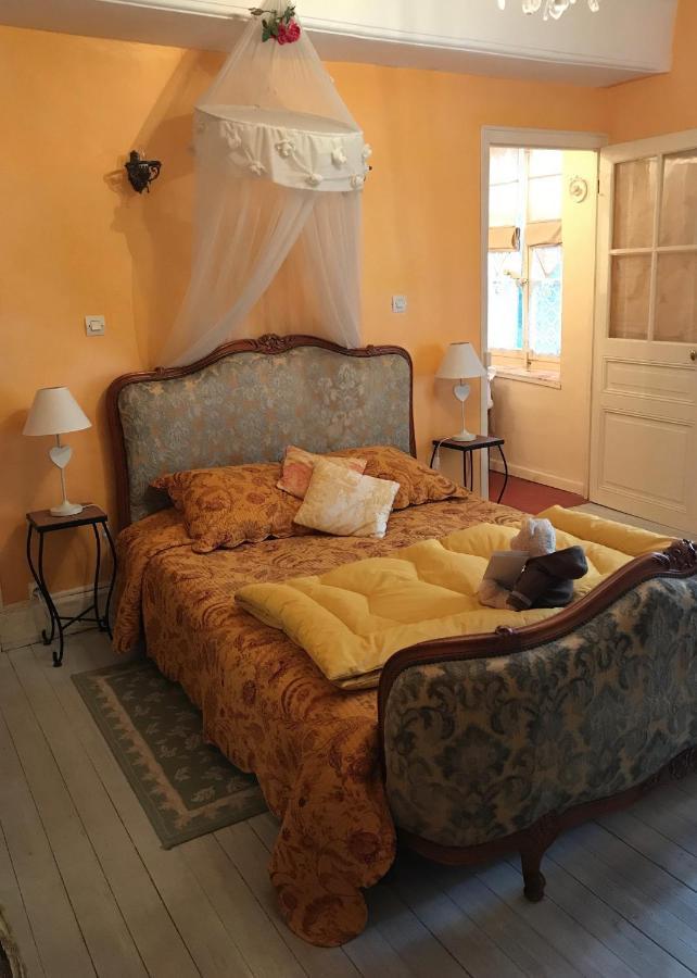 Maison Marthe B & B Saint-Sauveur-en-Puisaye Esterno foto